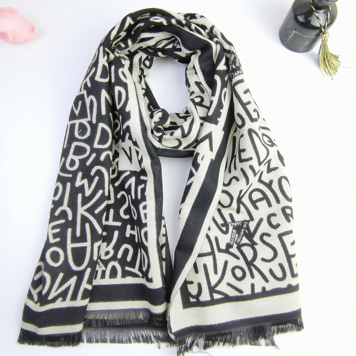 Winter cashmere FF letter scarf