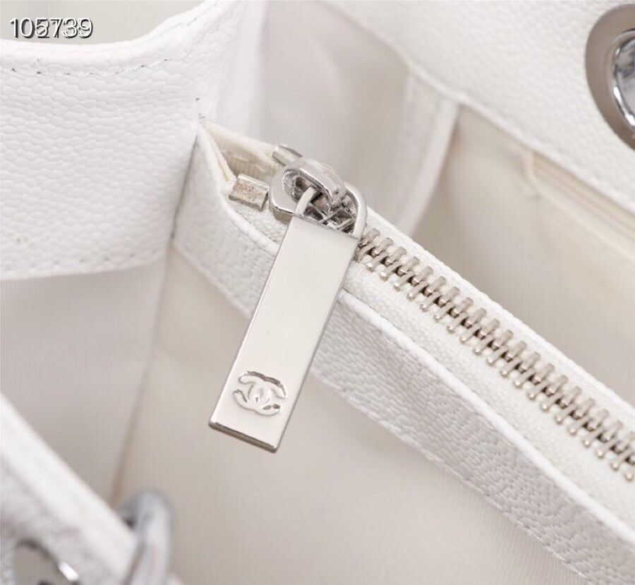 White Cowhide Handbag with Silver Buckle-M50995