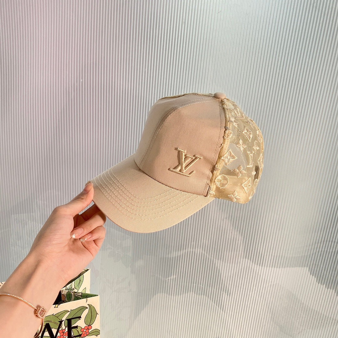 New embroidered hollow baseball cap