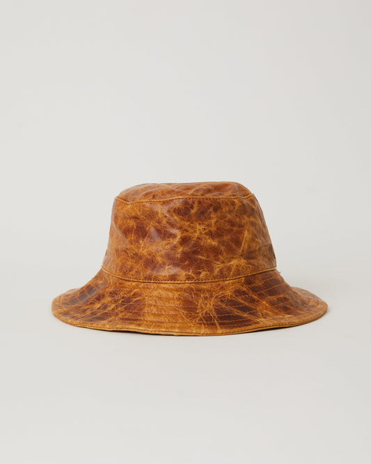 CALI LEATHER BUCKET HAT WASHED