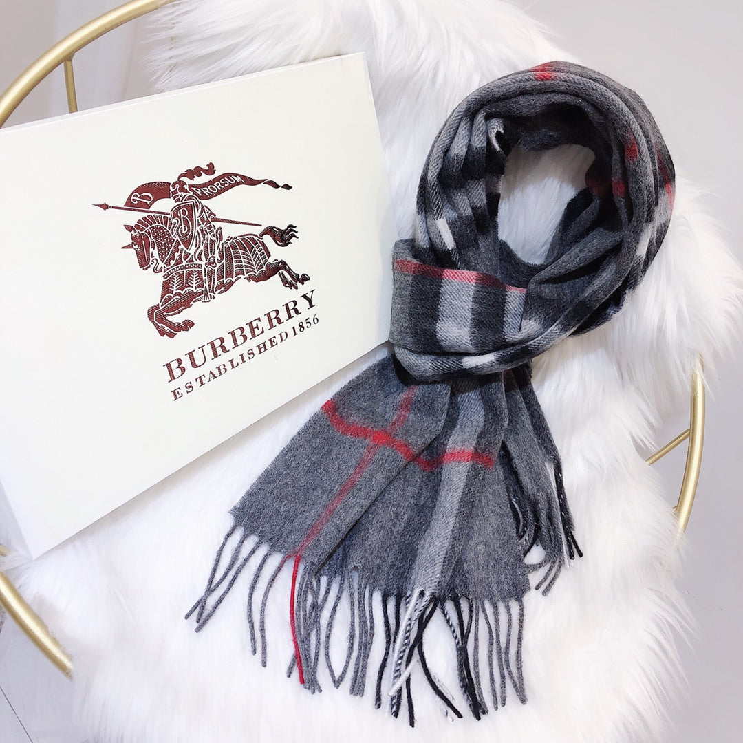 Autumn and winter scarves - Plaid tassel scarf