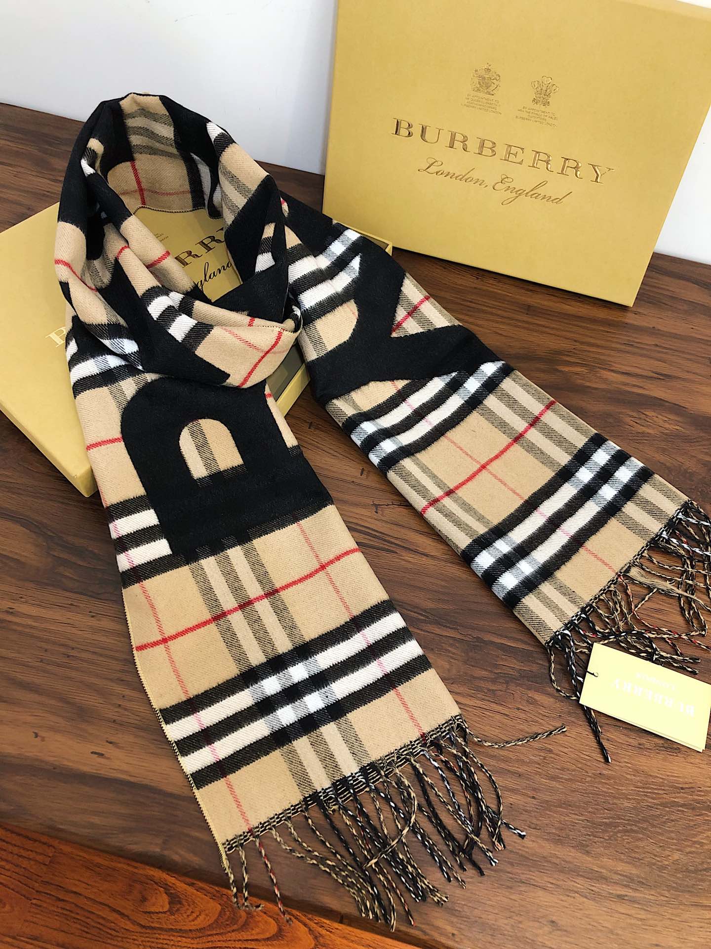 Autumn and winter scarves - Checkered