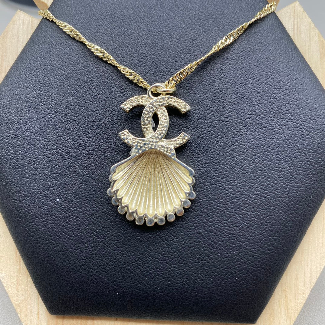 Golden Scallop Necklace