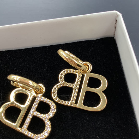 New Big B Letter Necklace Set