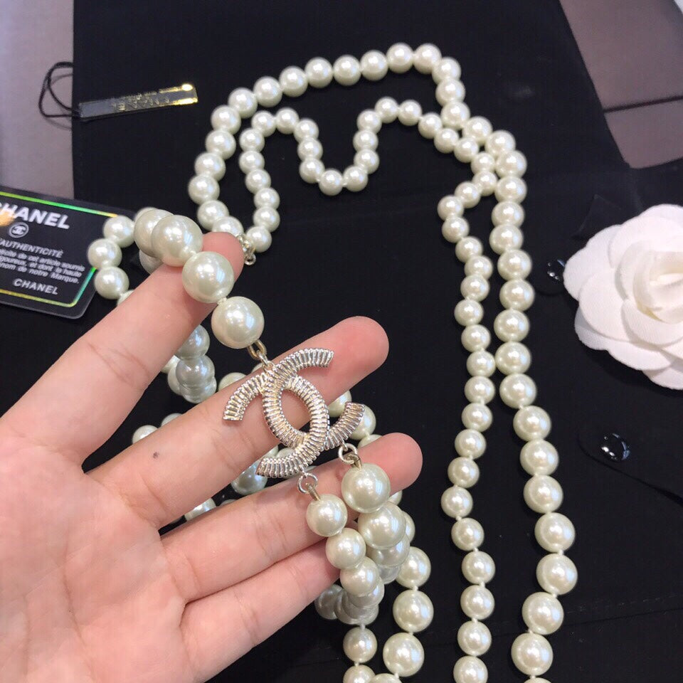 Luxury CC size pearl chain