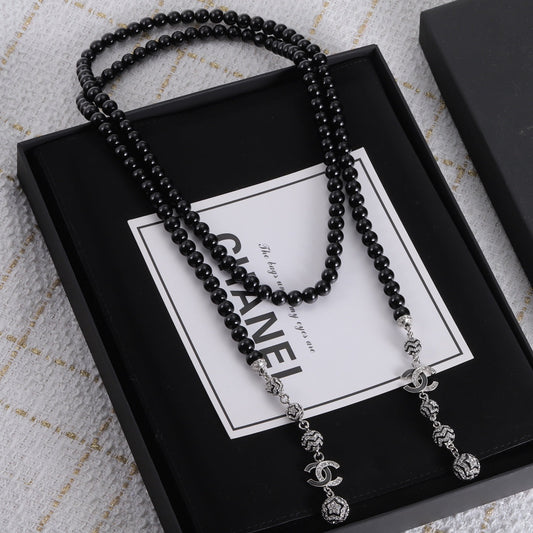 Explosive CC Rhinestone Necklace