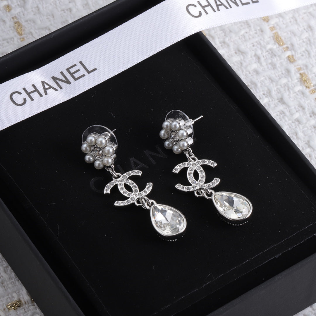 Luxury Pearl Blossom Earrings