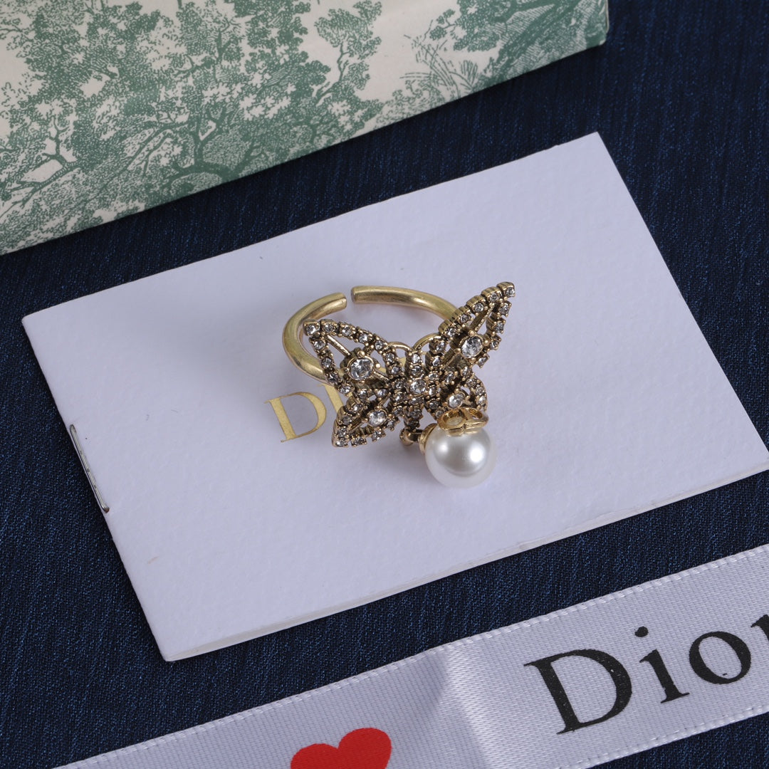 Gradient Rhinestone Butterfly Ring